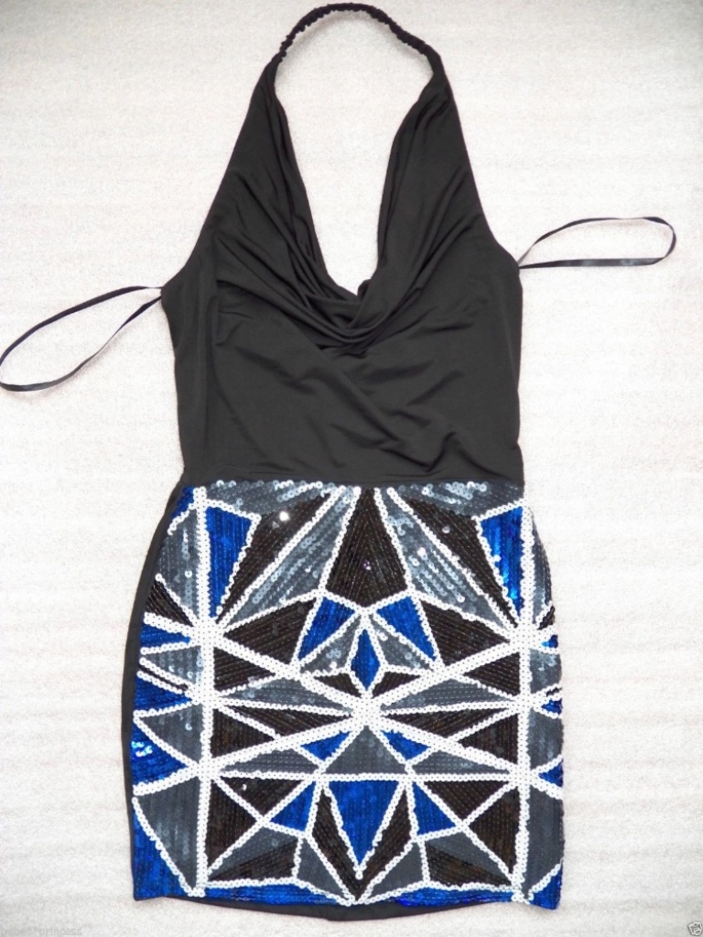 NWT bebe 2b black blue white halter sequin drape neck